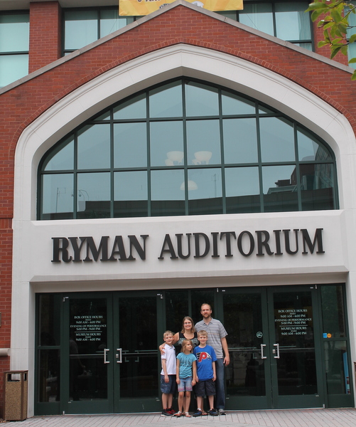 family picutre at Ryman Auditorium entrance www.noclassroomwalls.com